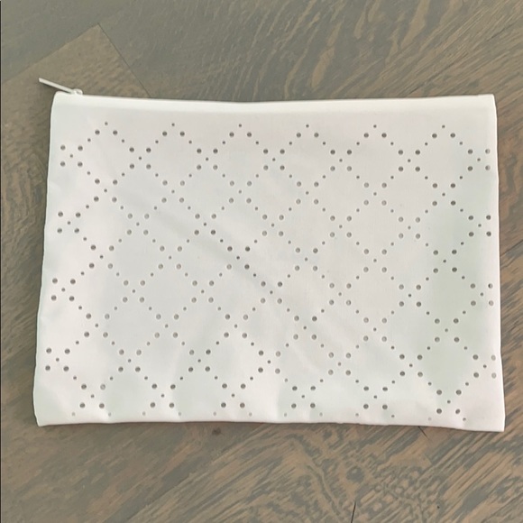 Chanel fabric pouch - Picture 2 of 5